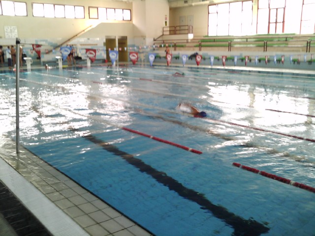 Manutenzione Piastrelle Piscina Manutenzione Piastrelle Piscina